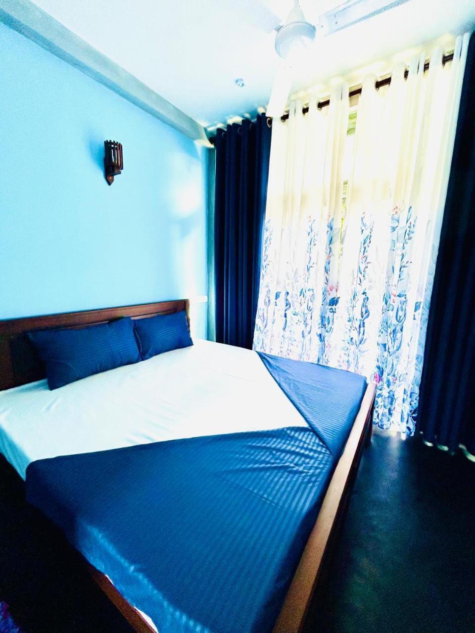Oynise Beach Cabin Galle Oda fotoğraf