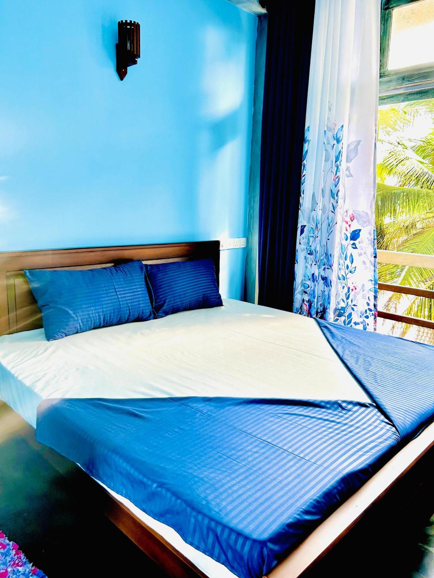 Oynise Beach Cabin Galle Oda fotoğraf